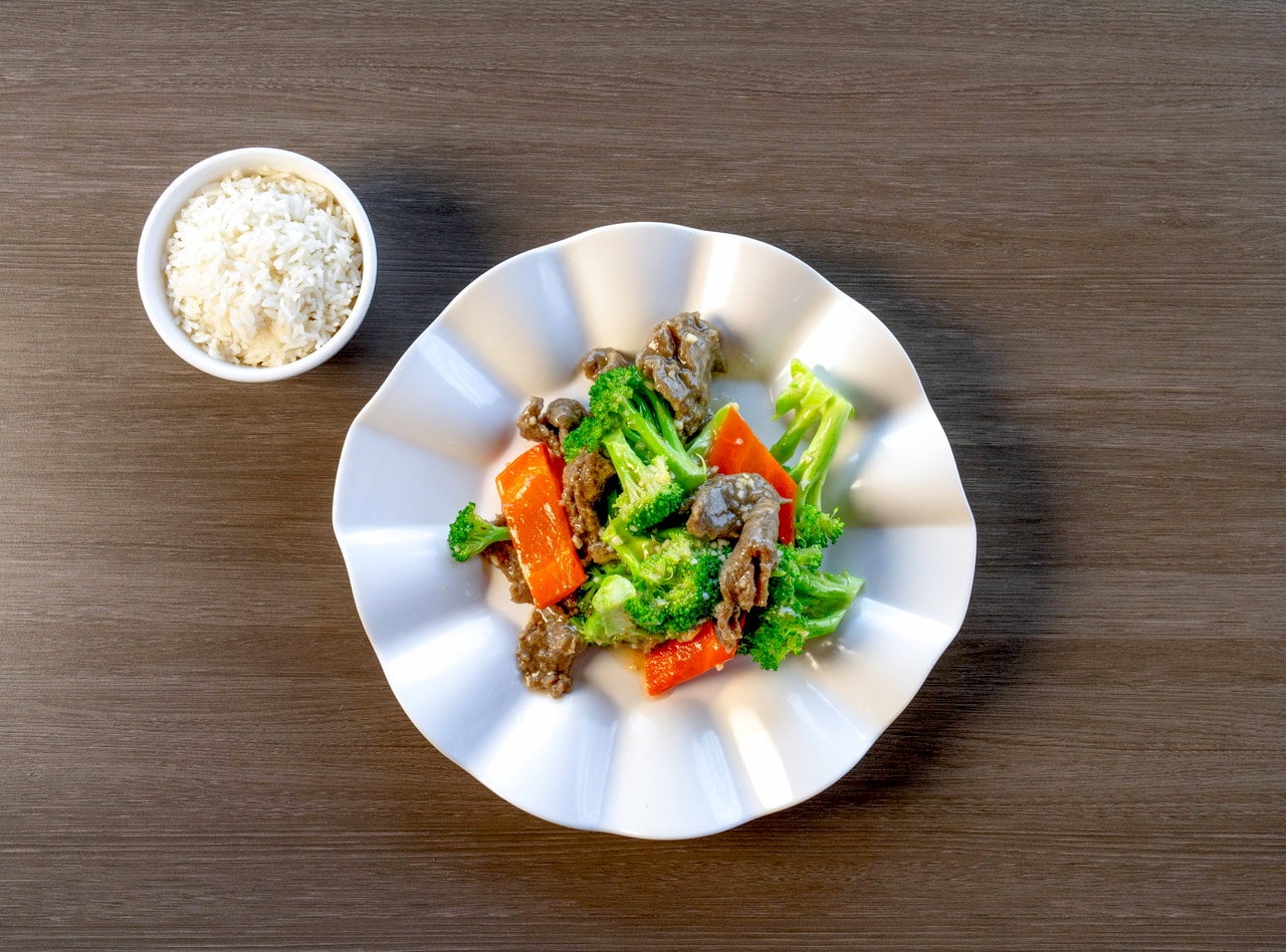 Gluten Free Beef and Broccoli Plate by Chef James Zhou