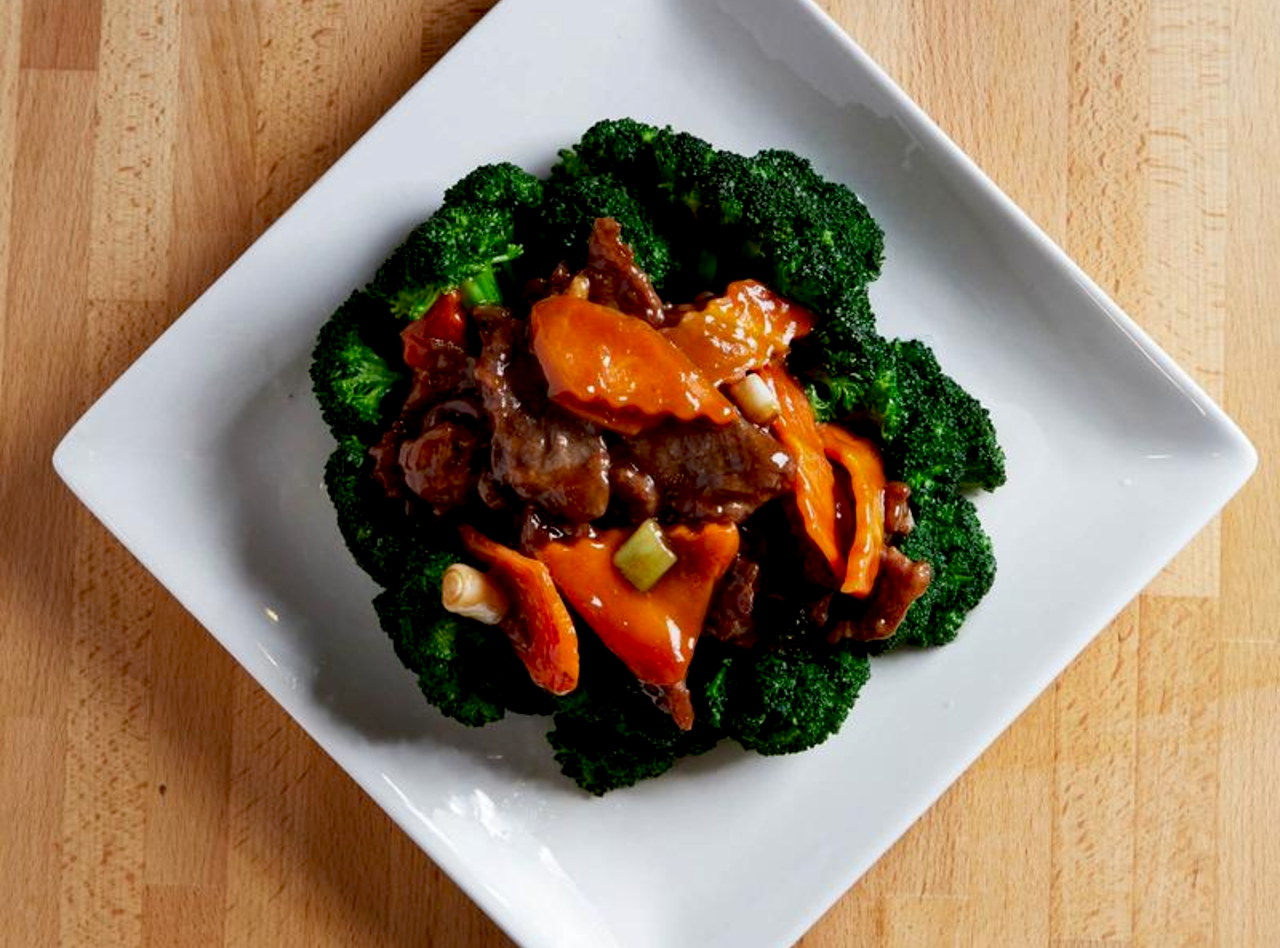 Beef and Broccoli by Uptown China